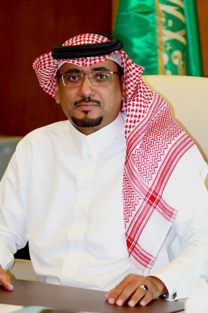 The University President congratulates the Arabic Language Department